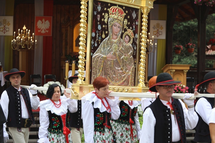 Pielgrzymka kierowców i poświęcenie samochodów w Rychwałdzie - 2019