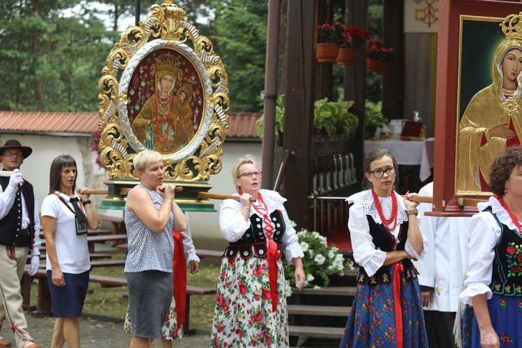 Pielgrzymka kierowców i poświęcenie samochodów w Rychwałdzie - 2019