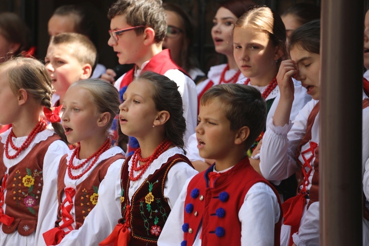 Pielgrzymka kierowców i poświęcenie samochodów w Rychwałdzie - 2019