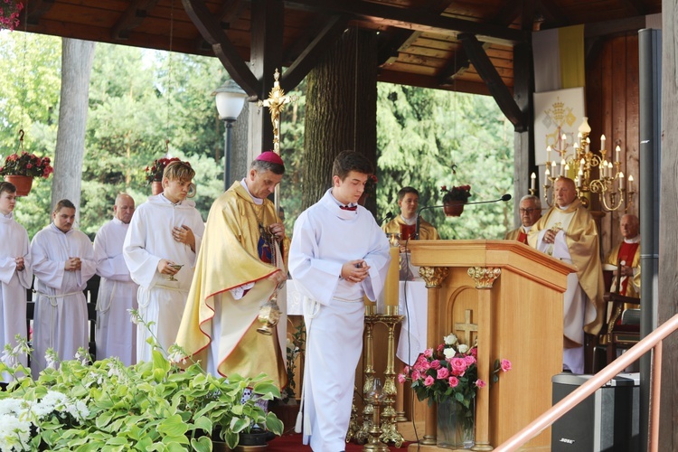 Pielgrzymka kierowców i poświęcenie samochodów w Rychwałdzie - 2019