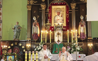 W niedzielę 21 lipca w parafii w Bednarach obchodzono odpust.