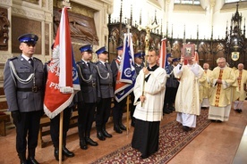 Procesja do ołtarza.