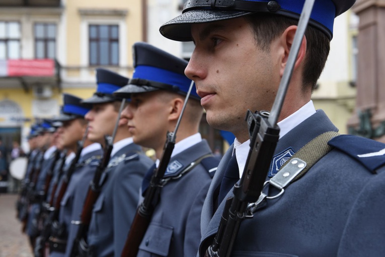 100 lat Policji