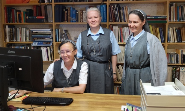 Polskie urszulanki w Taizé. Posługa słuchania i przyjmowanie zgłoszeń