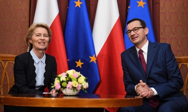 Premier: Z szefową KE rozmowa nt. polskiego komisarza
