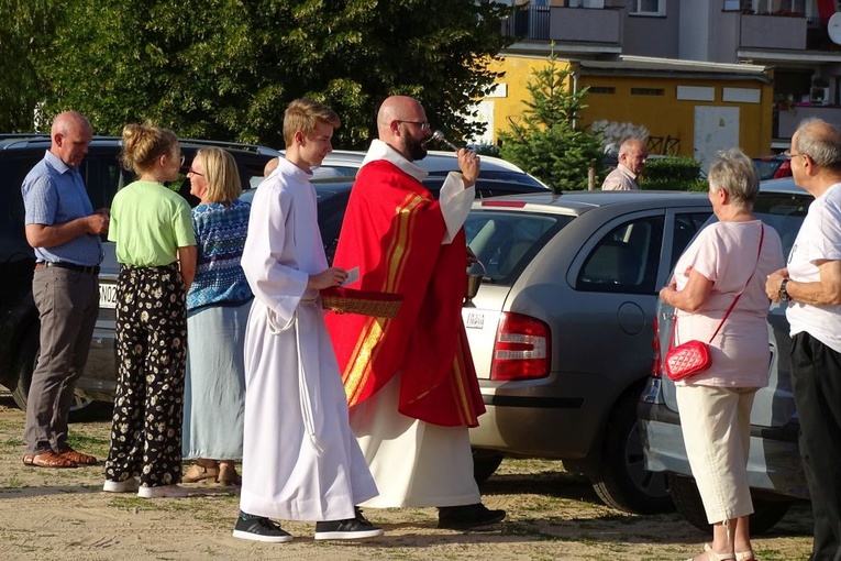 Poświęcenie pojazdów we Wschowie