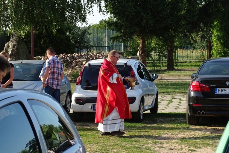 Poświęcenie pojazdów we Wschowie