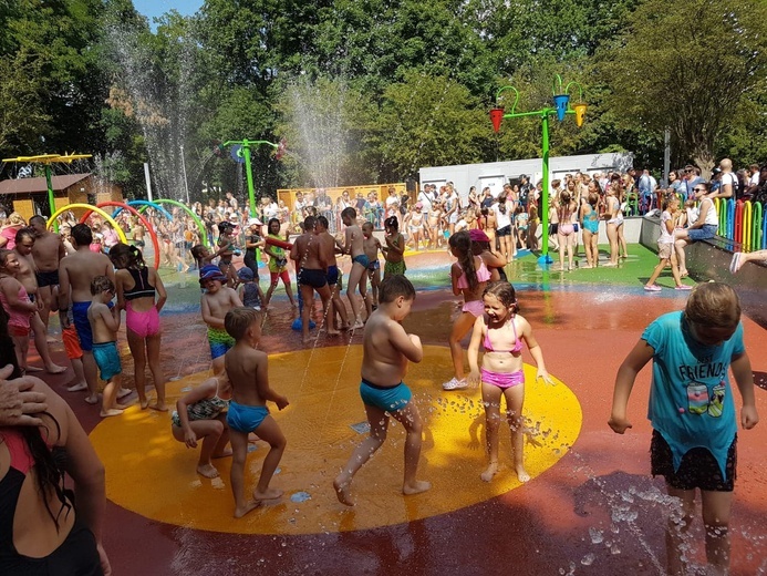 Siemianowice Śląskie. Otwarto wodny plac zabaw dla dzieci [ZDJĘCIA]