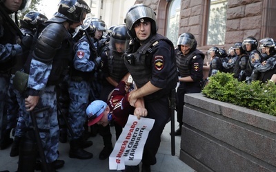 1074 zatrzymanych w związku z protestem opozycji w Moskwie