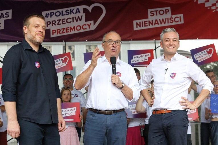 Przez Białystok przeszedł marsz "Polska przeciw przemocy"