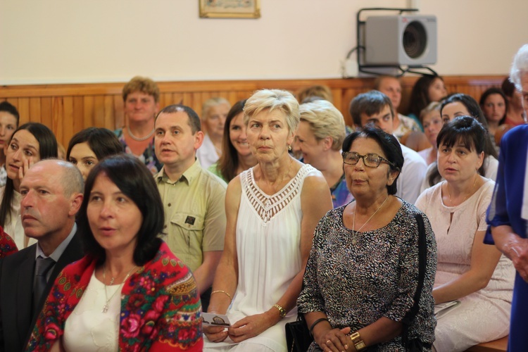 Poświęcenie nowego feretronu Matki Bożej i jubileusz kapłaństwa