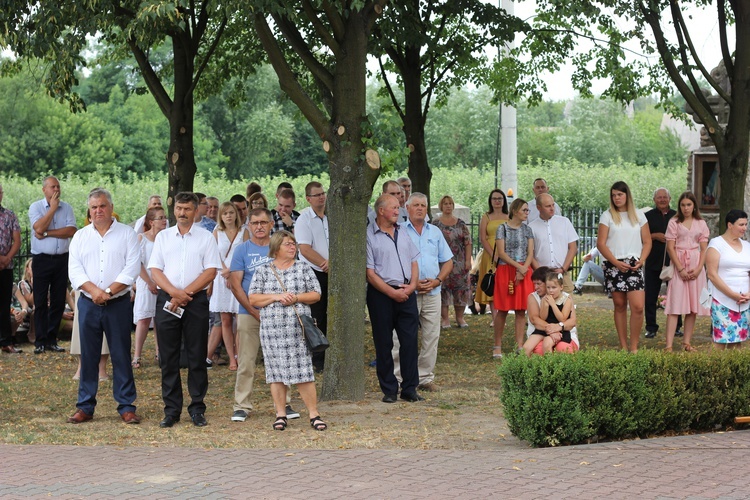 Poświęcenie nowego feretronu Matki Bożej i jubileusz kapłaństwa