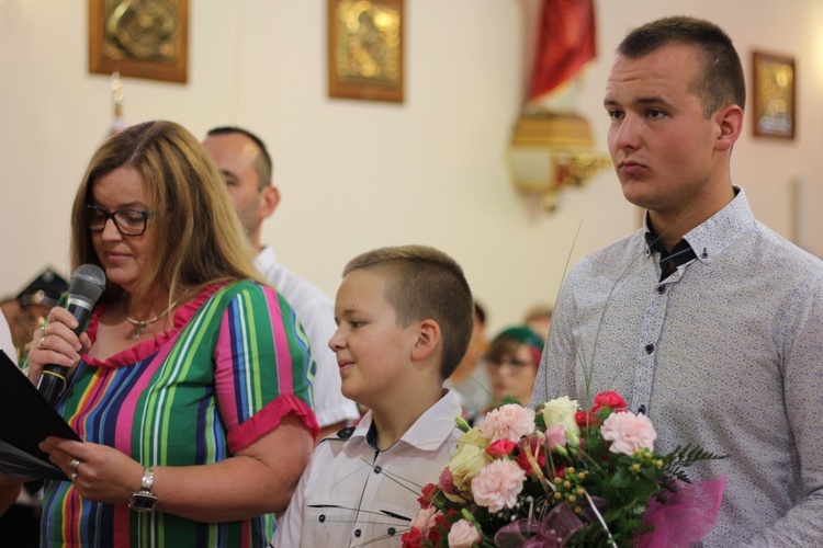 Poświęcenie nowego feretronu Matki Bożej i jubileusz kapłaństwa