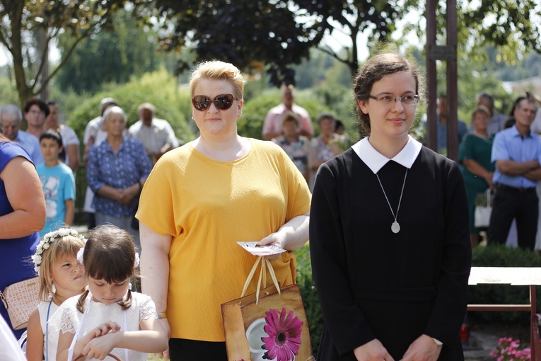 Poświęcenie nowego feretronu Matki Bożej i jubileusz kapłaństwa