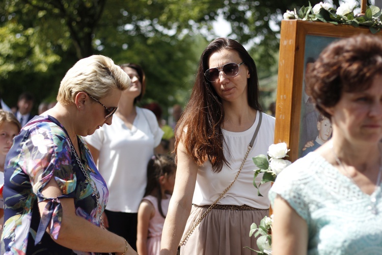 Poświęcenie nowego feretronu Matki Bożej i jubileusz kapłaństwa