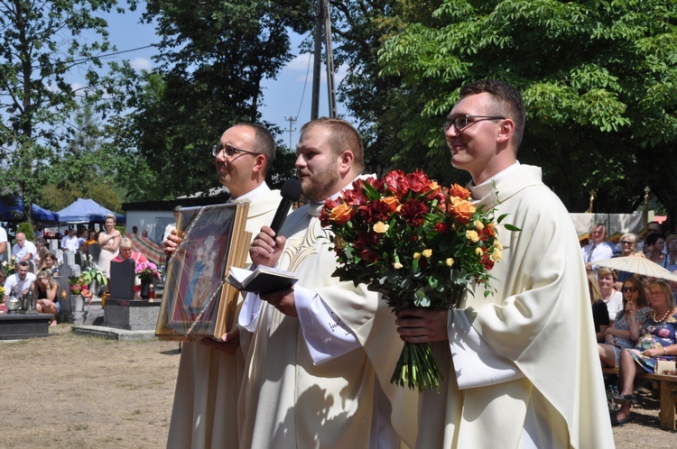 Koronacja figurki św. Anny w Oleśnie