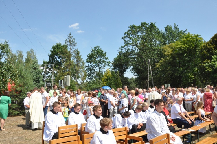 Koronacja figurki św. Anny w Oleśnie