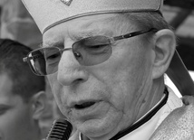 Śp. bp Stefan Siczek (1937-2012).