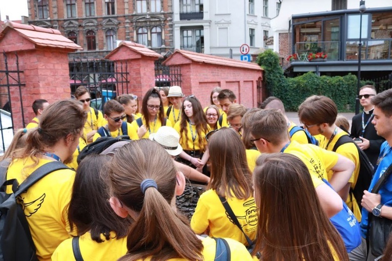 Obóz Fundacji "Dzieło Nowego Tysiąclecia"