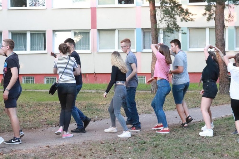 Obóz Fundacji "Dzieło Nowego Tysiąclecia"