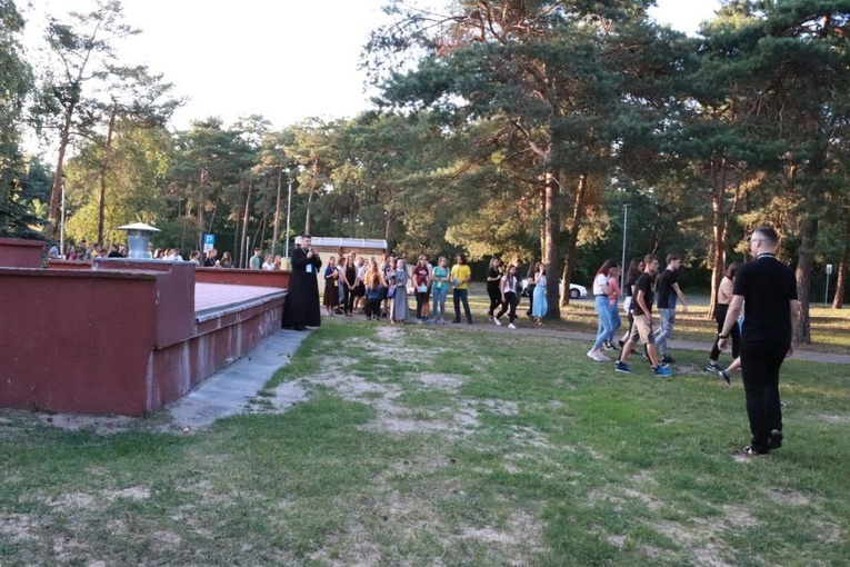 Obóz Fundacji "Dzieło Nowego Tysiąclecia"