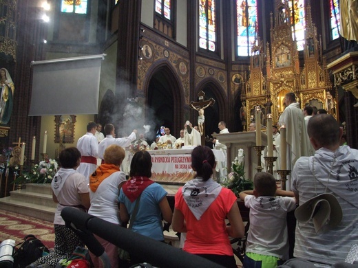 74 Piesza Rybnicka Pielgrzymka na Jasną Górę - Eucharystia na rozpoczęcie i wymarsz