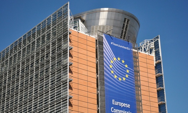 Komisja Europejska złożyła apelację od orzeczenia Sądu UE w sprawie podatku detalicznego w Polsce