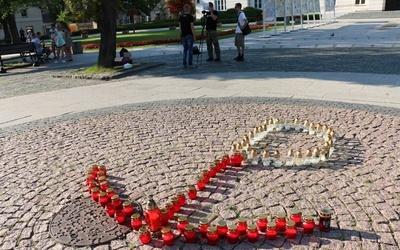 1 sierpnia uczcijmy pamięć powstańców warszawskich.