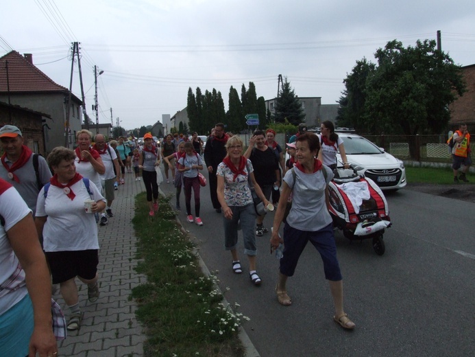 74 Piesza Rybnicka Pielgrzymka - przemarsz grup