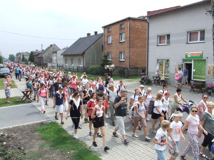 74 Piesza Rybnicka Pielgrzymka - przemarsz grup