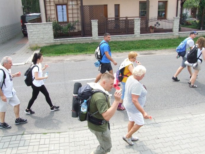 74 Piesza Rybnicka Pielgrzymka - przemarsz grup