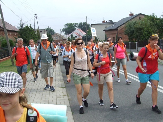 74 Piesza Rybnicka Pielgrzymka - przemarsz grup