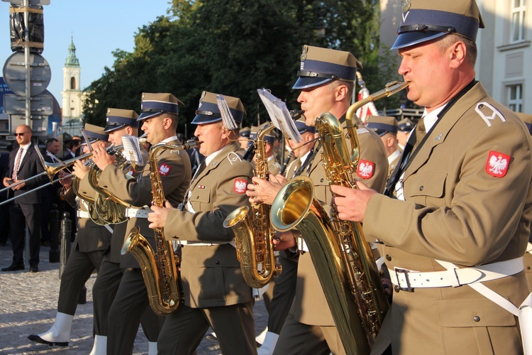 Uroczystości przed Pomnikiem Powstania Warszawskiego