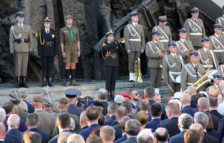 Uroczystości przed Pomnikiem Powstania Warszawskiego