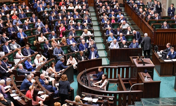 Sejm uchwalił nowelę Kodeksu wyborczego