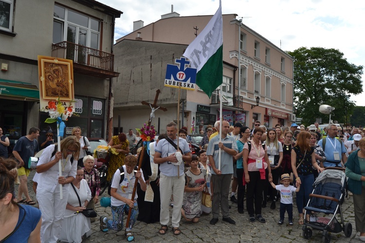 Wyjście pielgrzymów z Chełma