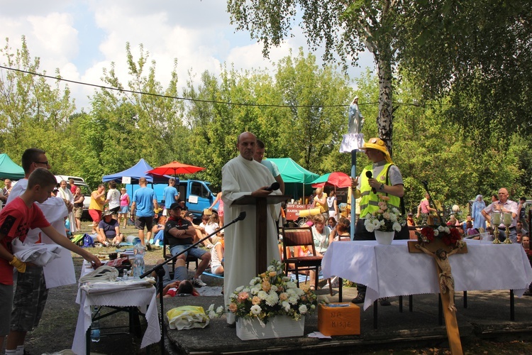 74. Piesza Rybnicka Pielgrzymka - postój w Górnikach