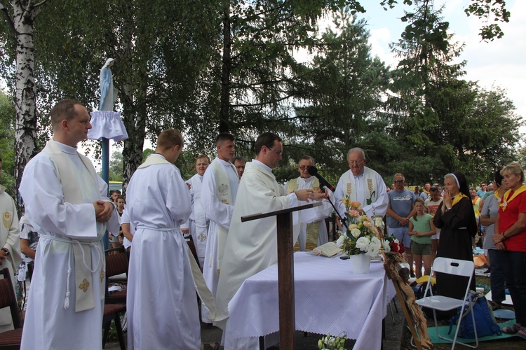 74. Piesza Rybnicka Pielgrzymka - postój w Górnikach