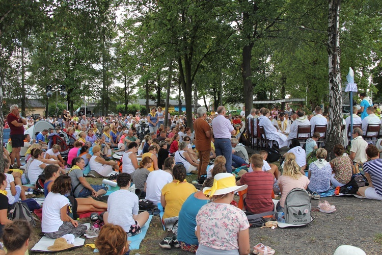 74. Piesza Rybnicka Pielgrzymka - postój w Górnikach