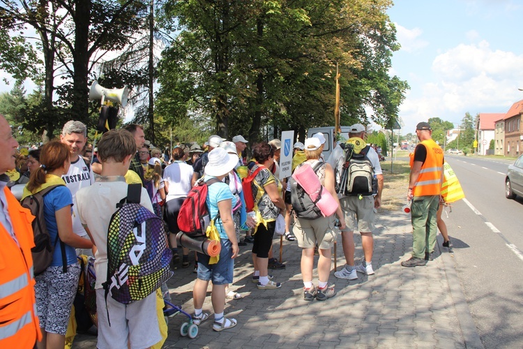 74. Piesza Rybnicka Pielgrzymka - postój w Górnikach