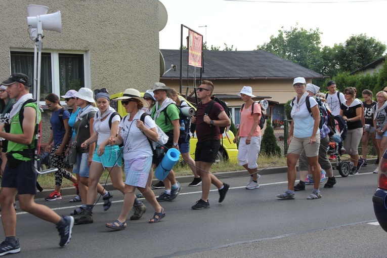 74. Piesza Rybnicka Pielgrzymka - postój w Górnikach