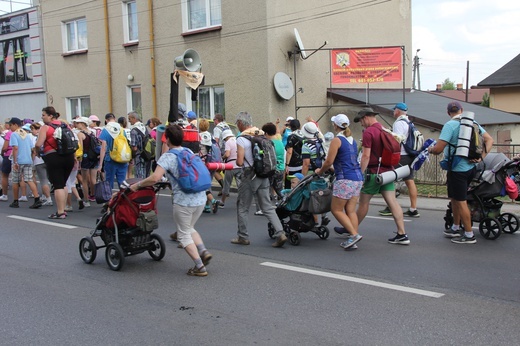 74. Piesza Rybnicka Pielgrzymka - postój w Górnikach