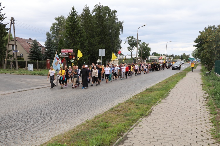 Kaszubska Pielgrzymka uczciła bohaterów powstania warszawskiego