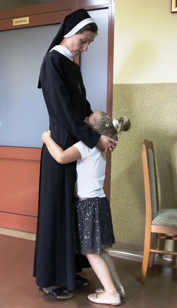 Powitanie sióstr nazaretanek w bielskim Domu Matki i Dziecka Caritas
