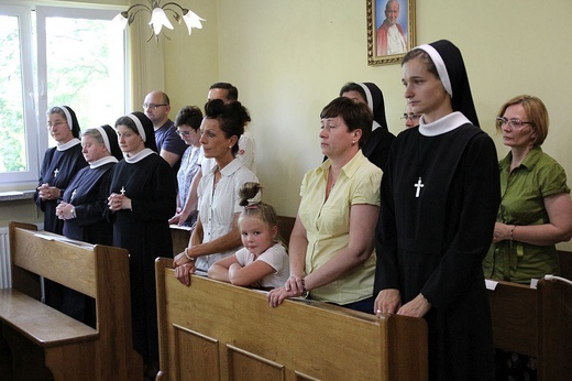 Powitanie sióstr nazaretanek w bielskim Domu Matki i Dziecka Caritas