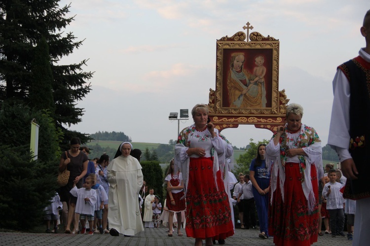 Krużlowa. Rozpoczęcie odpustu ku czci Przemienienia Pańskiego