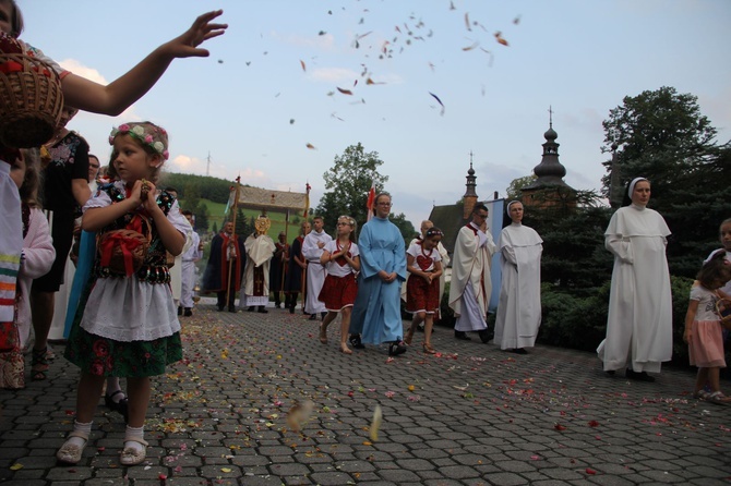 Krużlowa. Rozpoczęcie odpustu ku czci Przemienienia Pańskiego