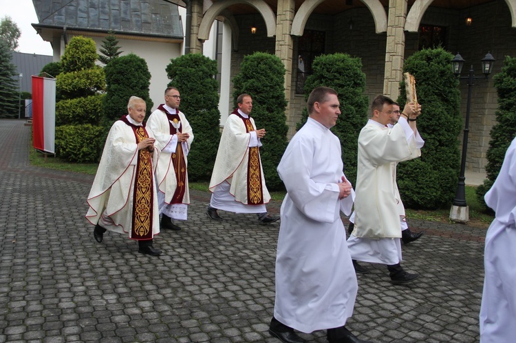 Krużlowa. Rozpoczęcie odpustu ku czci Przemienienia Pańskiego