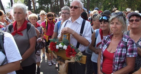 Pielgrzymka Rybnicka. Dzień trzeci - odpoczynek w Miotku