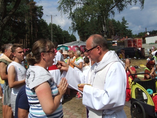 74. Piesza Rybnicka Pielgrzymka - postój w Miotku